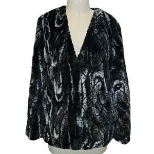 New Anthropologie Unreal Fur Faux Fur Coat SMALL Black & Gray COLLARLESS
